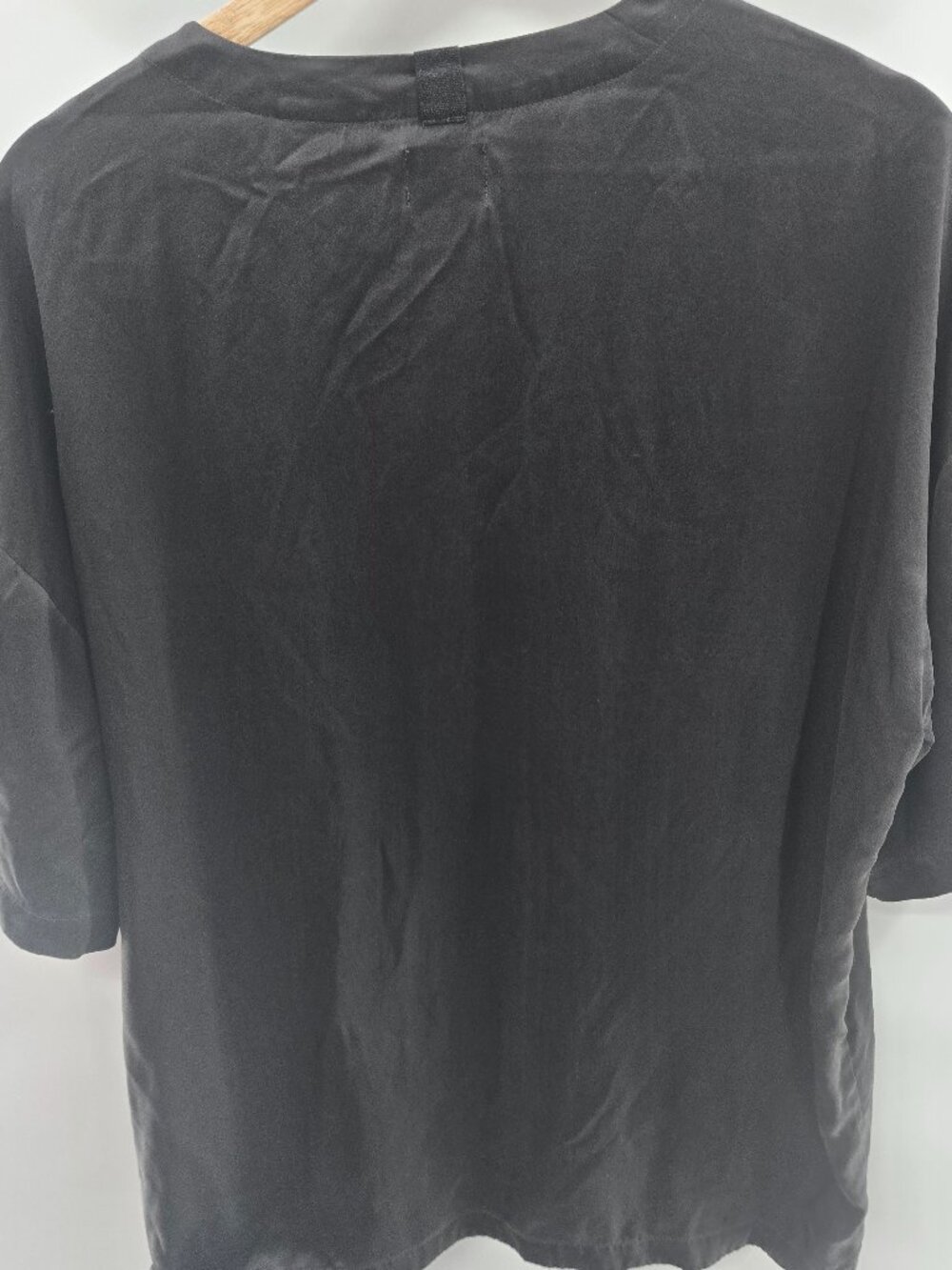 Lahgo by Lunya Meditative Grey 100% Washable Silk Men's Pajama Top Size Medium - Picture 3 of 8